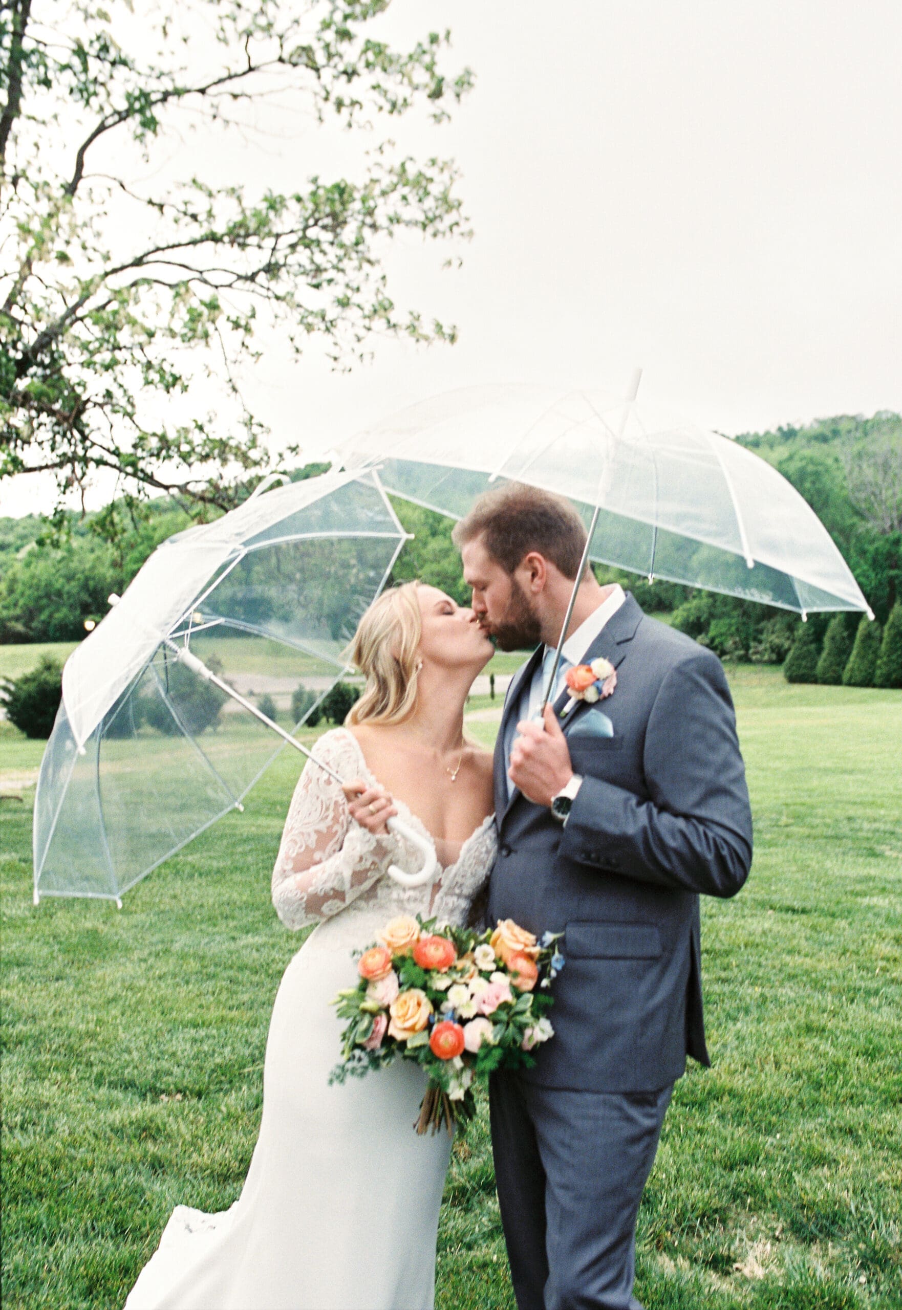Spring Wedding at Ravenswood Mansion in Franklin, TN
