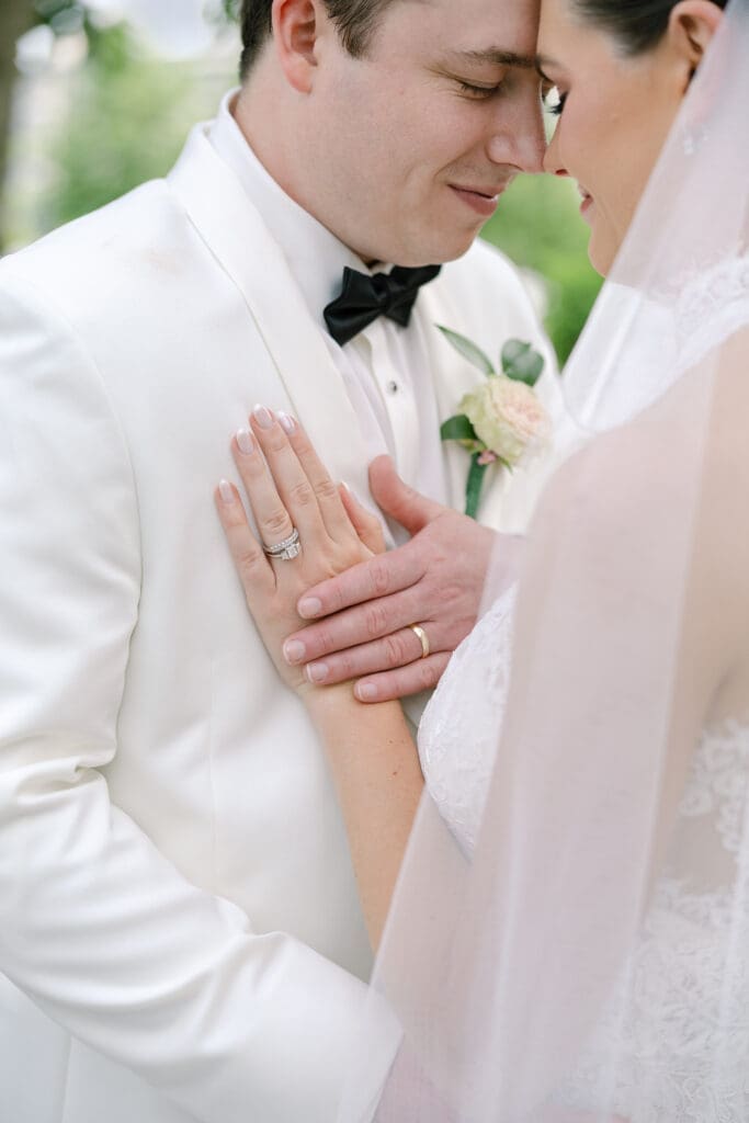 Bride and groom portraits on a moody rainy wedding day at Tennessee State Museum