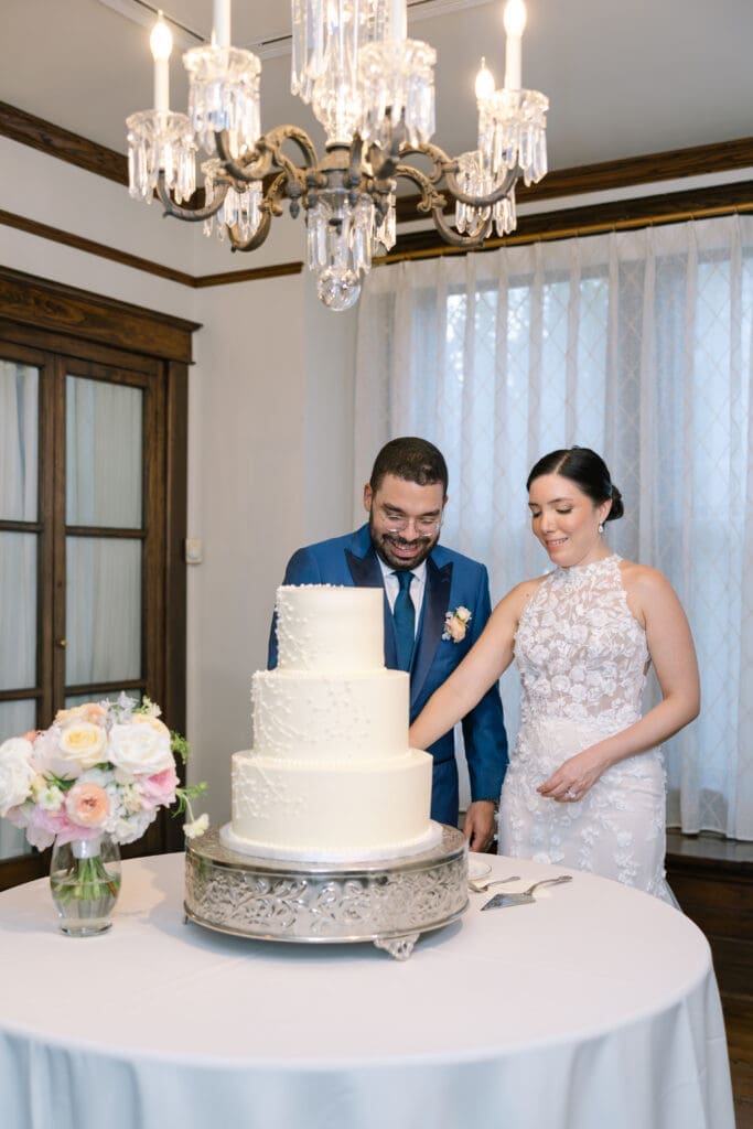 cake cutting at cj's off the square in franklin, tn