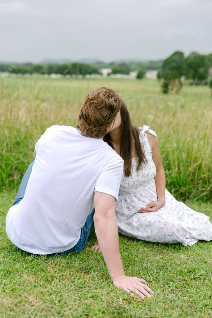 maternity photos in franklin, tn at harlinsdale farms